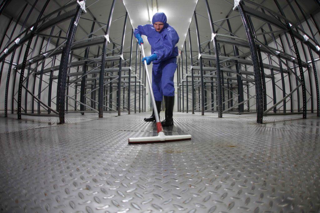 Cold store cleaning